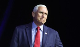 迈克·彭斯(Mike Pence)符合参加共和党首次初选辩论的标准