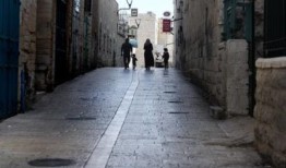 圣诞节前夕，伯利恒在废墟中纪念加沙的耶稣诞生