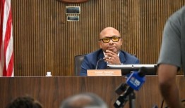 费尔霍普官员：错误的信息加剧了对毫无根据的移民涌入的恐慌