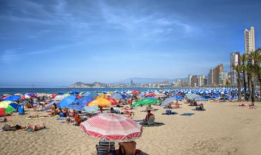 贝尼多姆发出旅游警告，英国游客将因新禁令面临1000英镑罚款