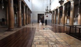 圣诞节前夕，伯利恒在废墟中纪念加沙的耶稣诞生