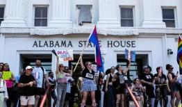 蒙哥马利集会为LGBTQ争取权利：“我们仍在战斗”