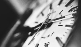 2024年夏令时：时钟“向前跳”