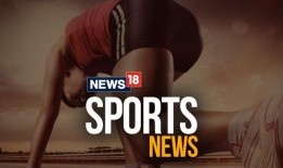 佛罗里达州的莱利·库格尔和教练托德·戈尔登在奥莱密西西比大学的板凳席上“回到了同一战线”