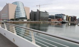 央行警告商业地产价格震荡