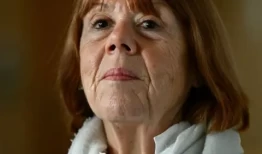 新名字，没有照片：gisillle Pelicot删除了她丈夫的所有痕迹