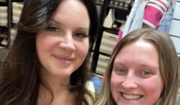 拉娜·德雷讲述了她在阿拉巴马州华夫饼屋轮班的故事