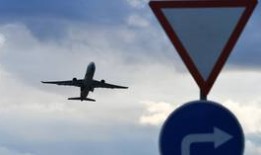 三家国际航空公司暂停飞往俄罗斯的航班