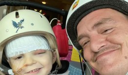 4岁男孩开枪自杀，父母被起诉