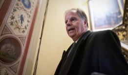 道格·琼斯：阿拉巴马民主党主席声称种族主义“可悲可悲”