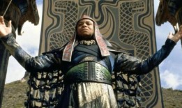 百老汇将向詹姆斯·厄尔·琼斯致敬